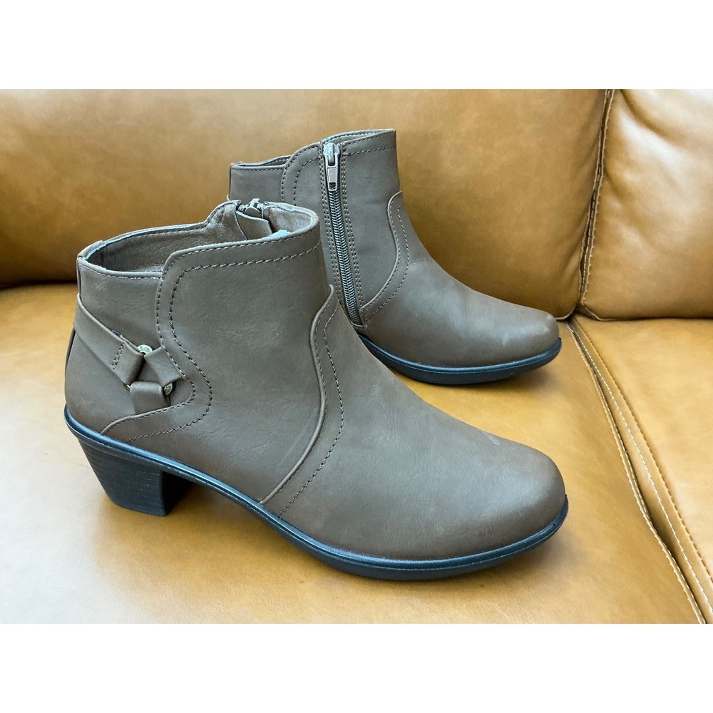 Easy Street Dawnta Booties Womens 7.5W Brown Matte Ankle Boots 30-3556
